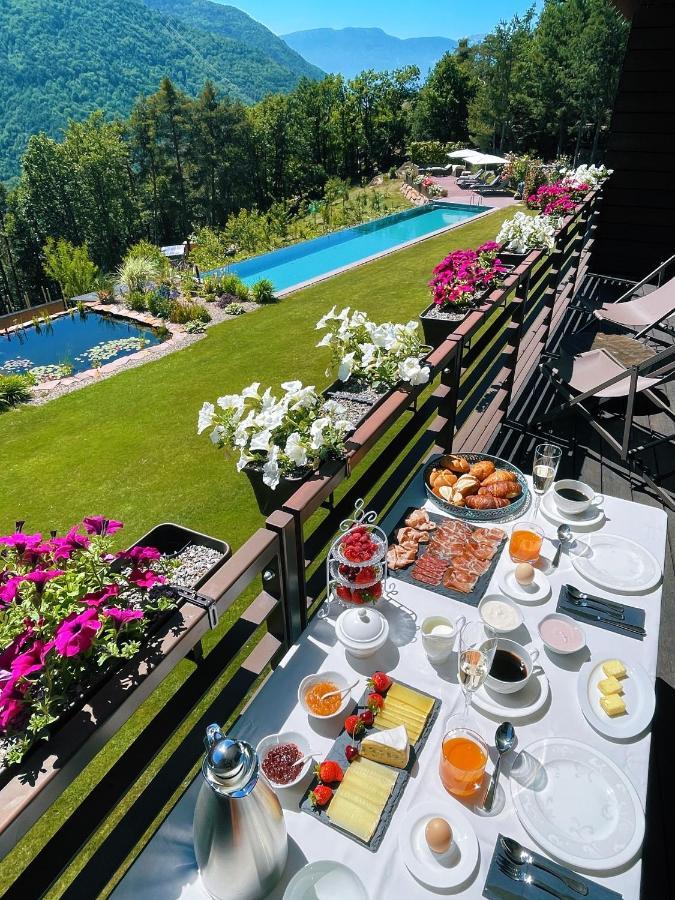 Collina 4*